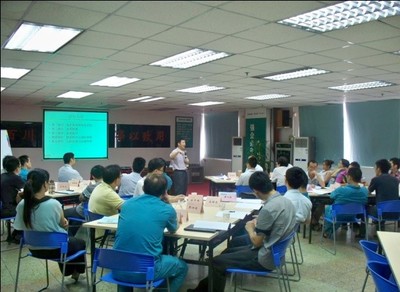 華清弘官方微信正式開通，打造一站式管理智慧平臺